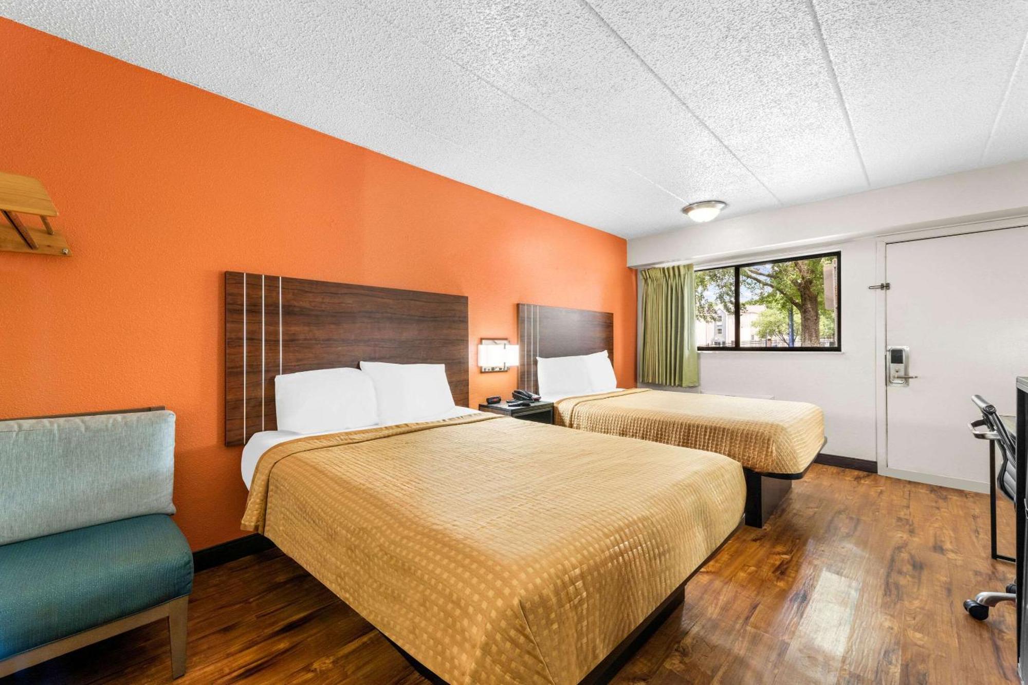 Econo Lodge Charlotte Airport Exterior foto